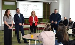 уъркшоп-за-предприемачи-организираха-катедра-управление-и-банка-дск