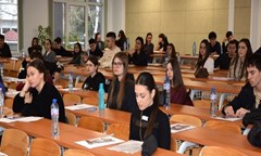 общ-конкурсен-изпит-по-математика-във-формат-на-дзи-се-проведе-в-нашия-университ