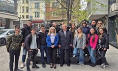 наши-студенти-изучаващи-борси-и-борсова-търговия-посетиха-българската-фондова-бо