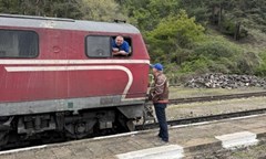 учебното-пътуване-с-родопската-теснолинейка-се-превърна-в-традиция-за-катедра-ик