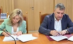 нашият-университет-ще-си-партнира-със-застрахователна-компания-аксиом-ад